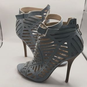 Chelsea & Zoe Parnika Cut Out Heel -light blue size 8